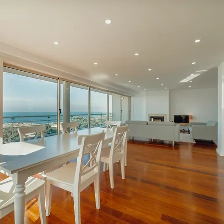 Grand & Modern With Sea View By Homing *