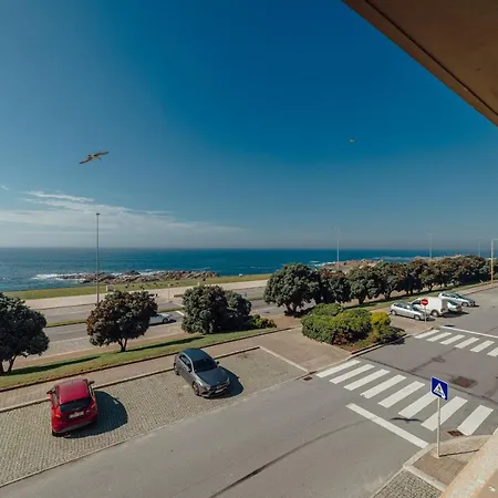 Grand & Modern With Sea View By Homing